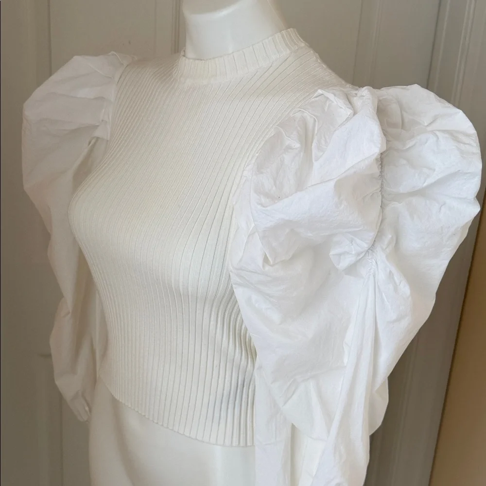 Zara White Ribbed Puff Sleeve Blouse